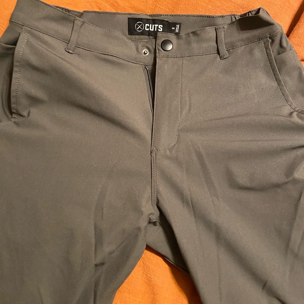 Mens Cuts AO jogger size small